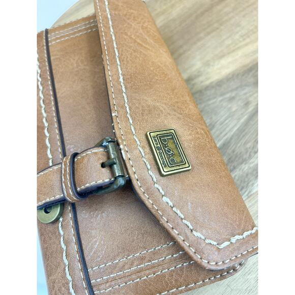 b.o.c Born Concept Clutch Wallet dark tan Faux Leather Snap NWT - Picture 14 of 16